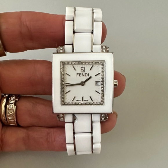 Fendi Watch White Ceramic/Stainless with Diamonds Quadro 6200G 30 Mm - Picture 1 of 8